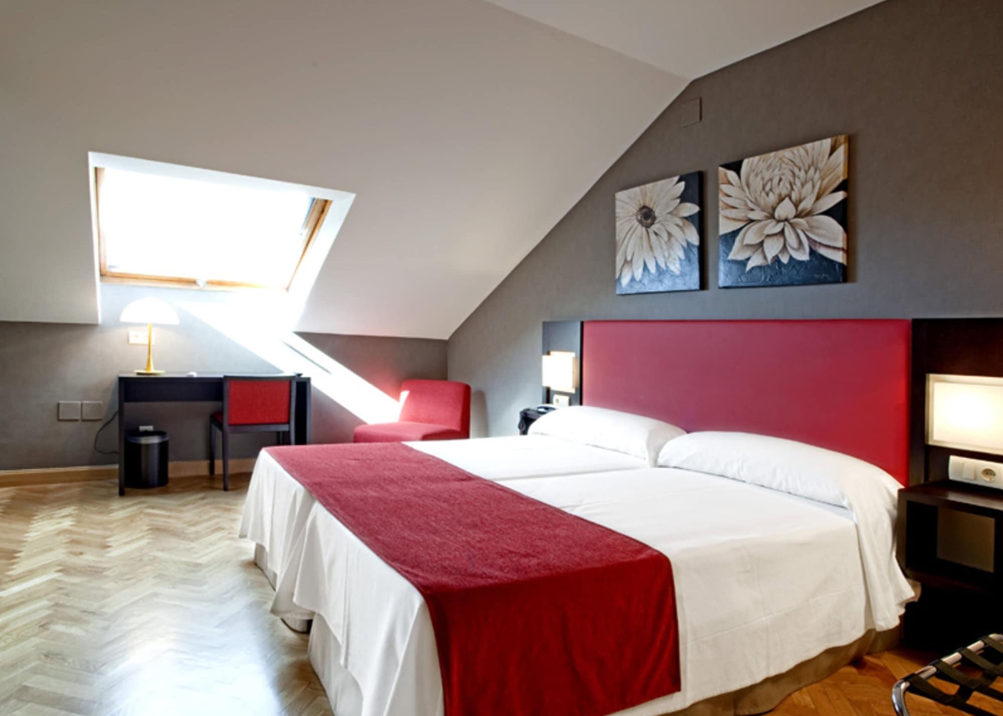 Hostal Carlos III Getafe Exterior photo